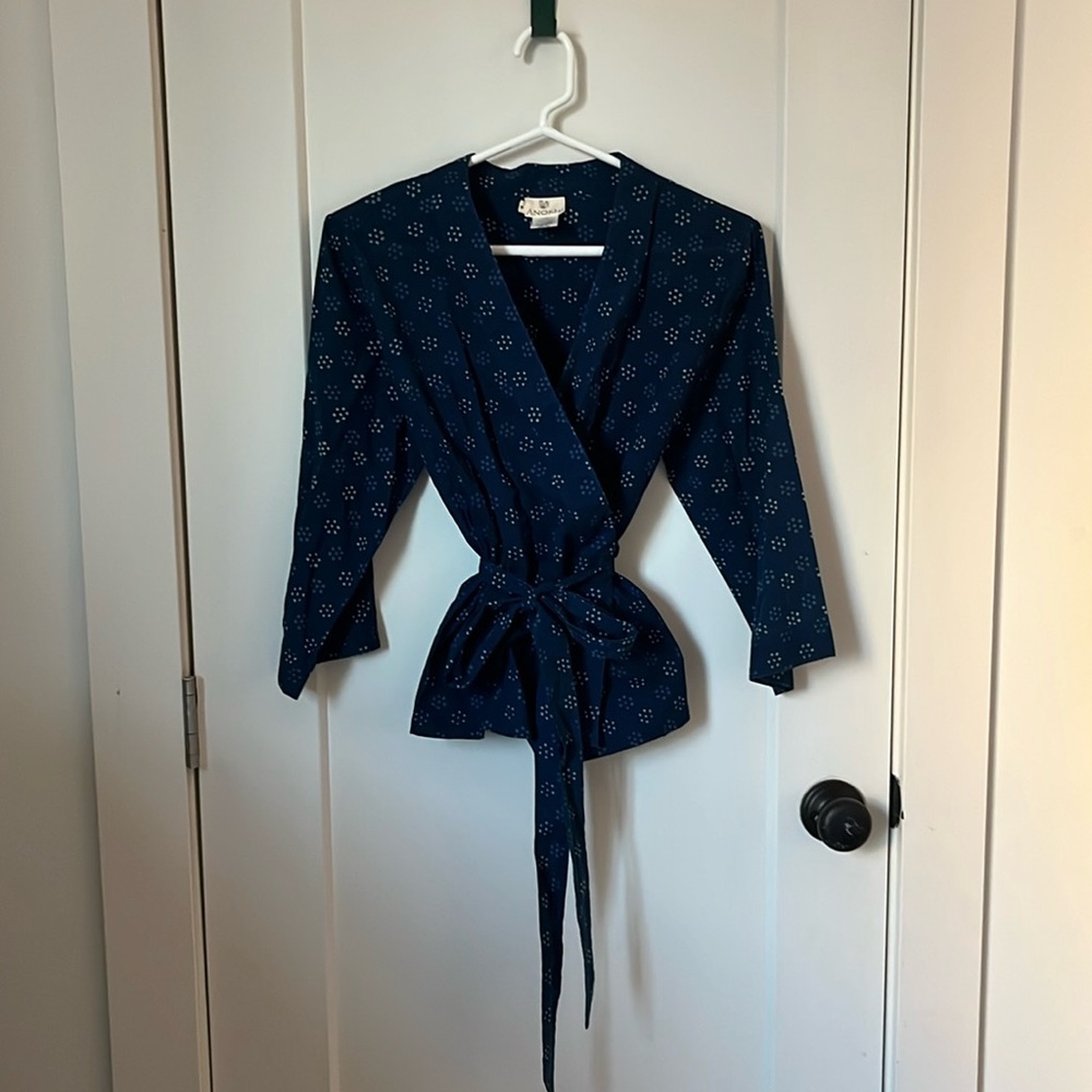 Anokhi Indian Wrap Top in Blue Dot Flower, Size S - Picture 2 of 10